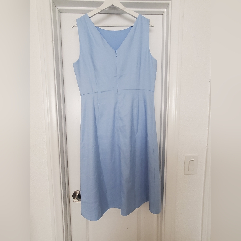 Ann Taylor The V-Back Boatneck Midi Dress in Linen Twill - Picture 7 of 7